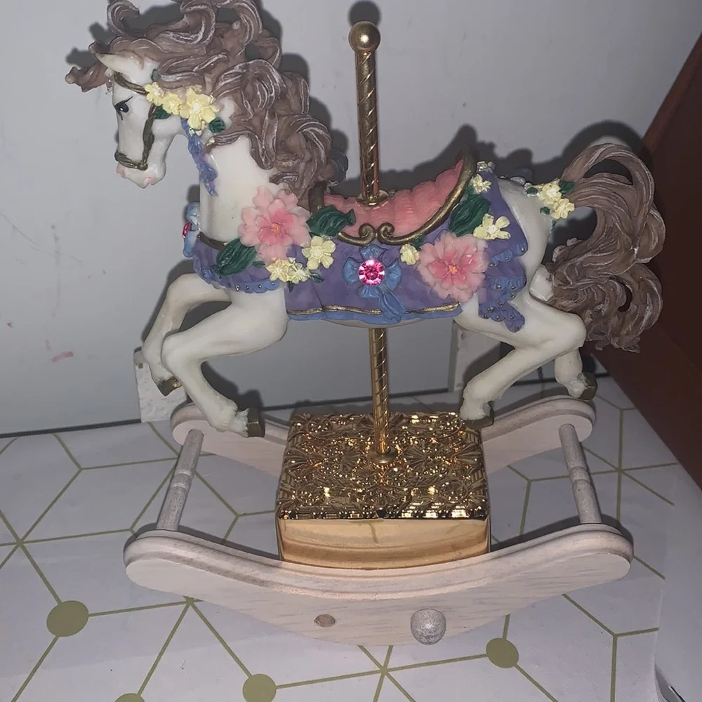 Musical Carousel Horse - Picture 5 of 9